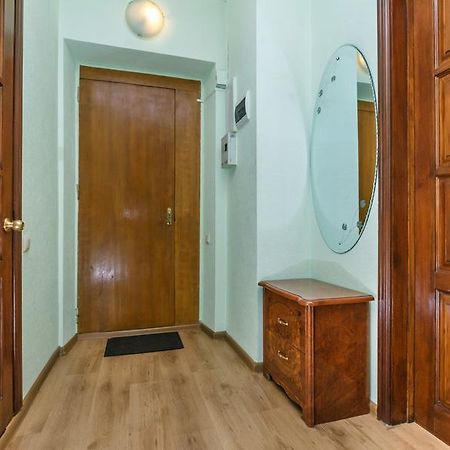 Two Bedroom Apartment On Liuteranska Street Kiev Dış mekan fotoğraf