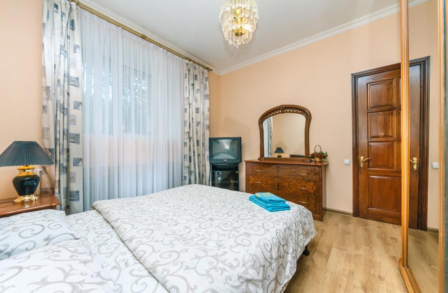 Two Bedroom Apartment On Liuteranska Street Kiev Dış mekan fotoğraf