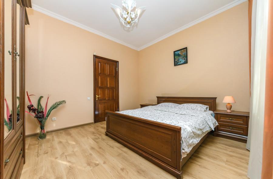 Two Bedroom Apartment On Liuteranska Street Kiev Dış mekan fotoğraf