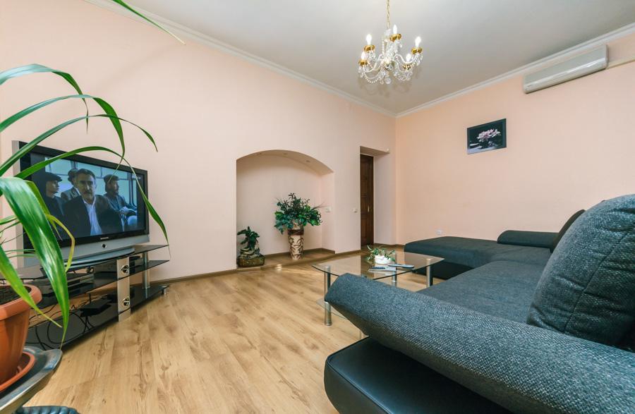 Two Bedroom Apartment On Liuteranska Street Kiev Dış mekan fotoğraf
