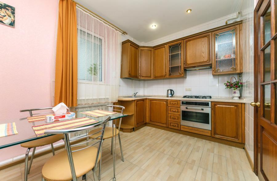 Two Bedroom Apartment On Liuteranska Street Kiev Dış mekan fotoğraf
